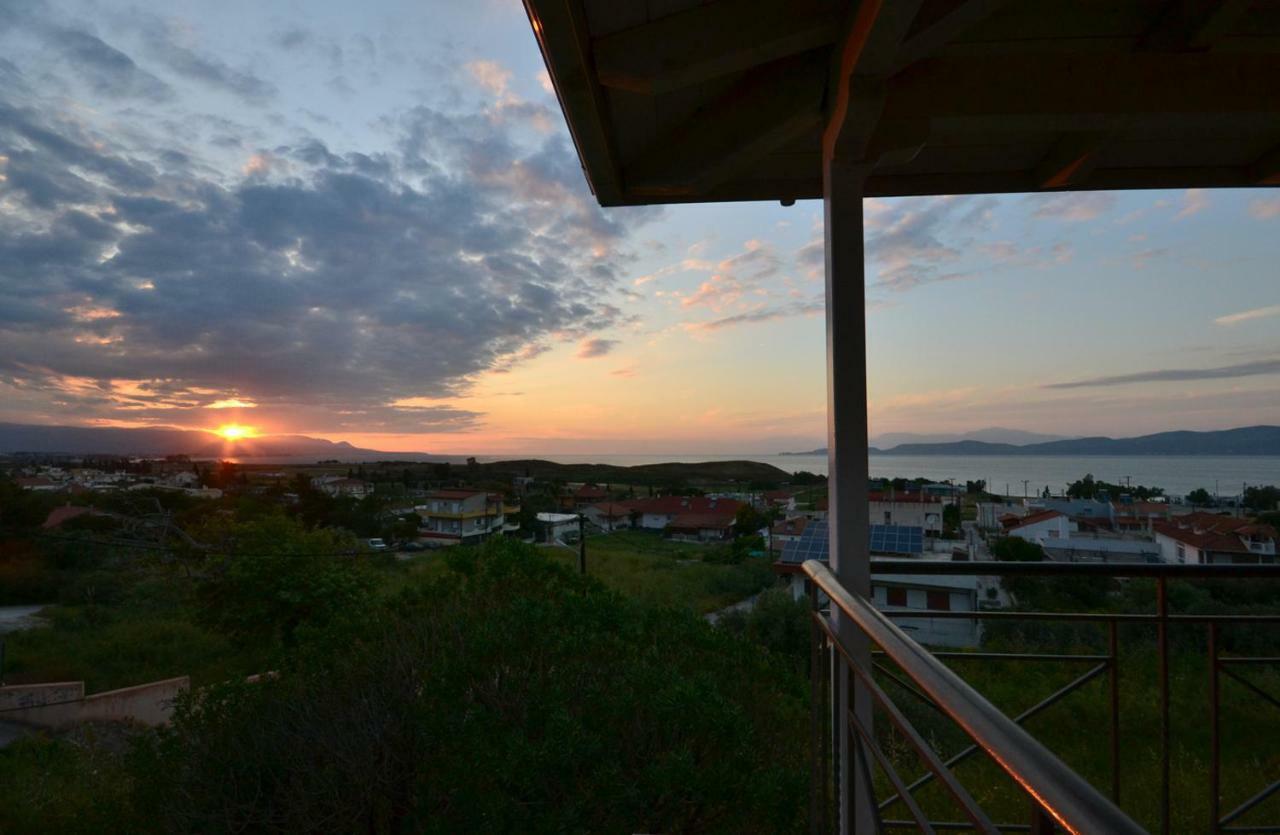 Corinthian Sun - Vacation Home Eksteriør billede
