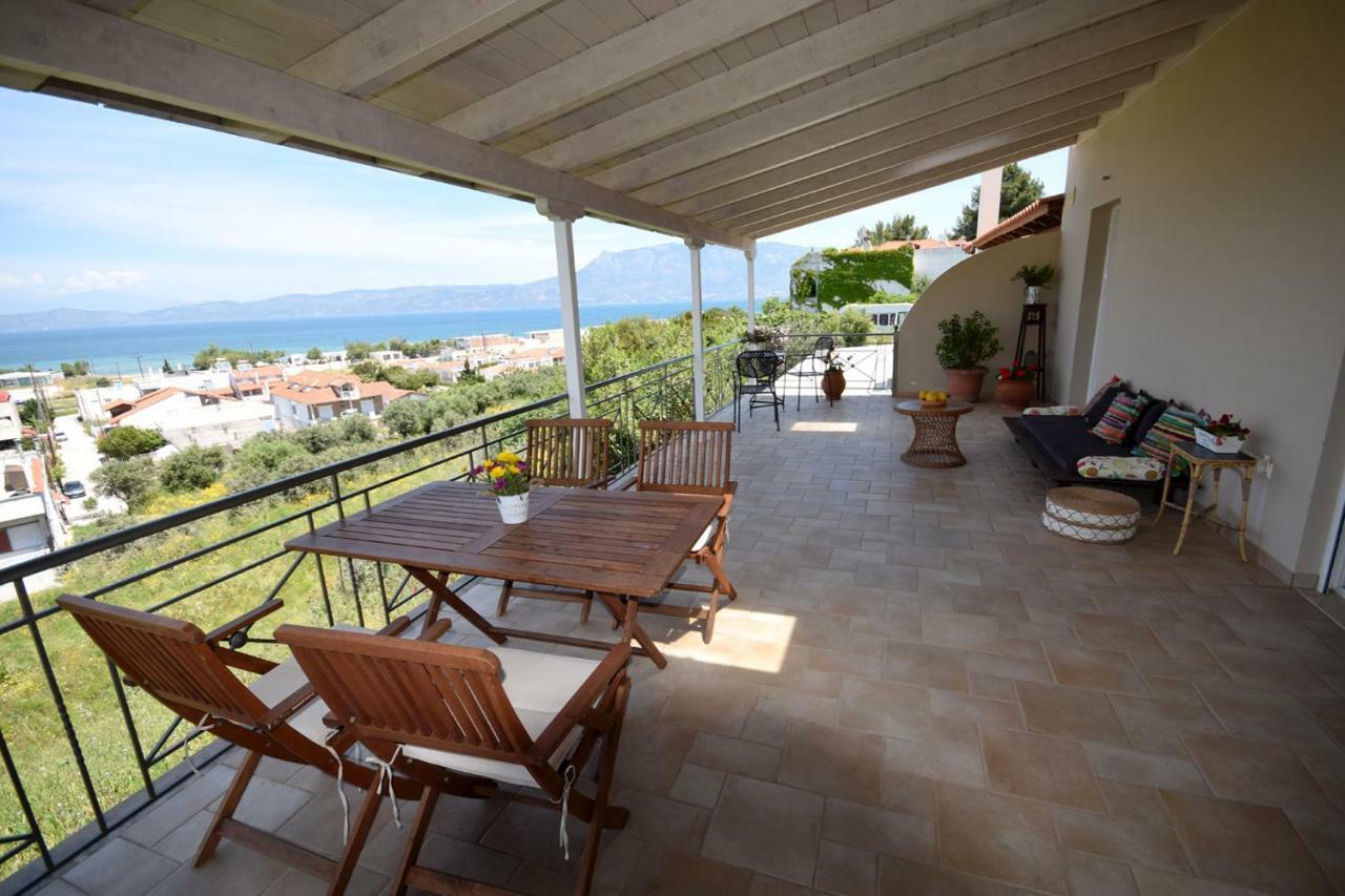 Corinthian Sun - Vacation Home Eksteriør billede